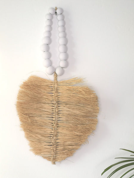 Boho Tassel, Anhänger, Boho Dekoration mit Raffia in Blattmotiv, weiße Holzkugeln